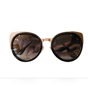 Chic Two-Tone Cat Eye Sunglasses Silver And Black